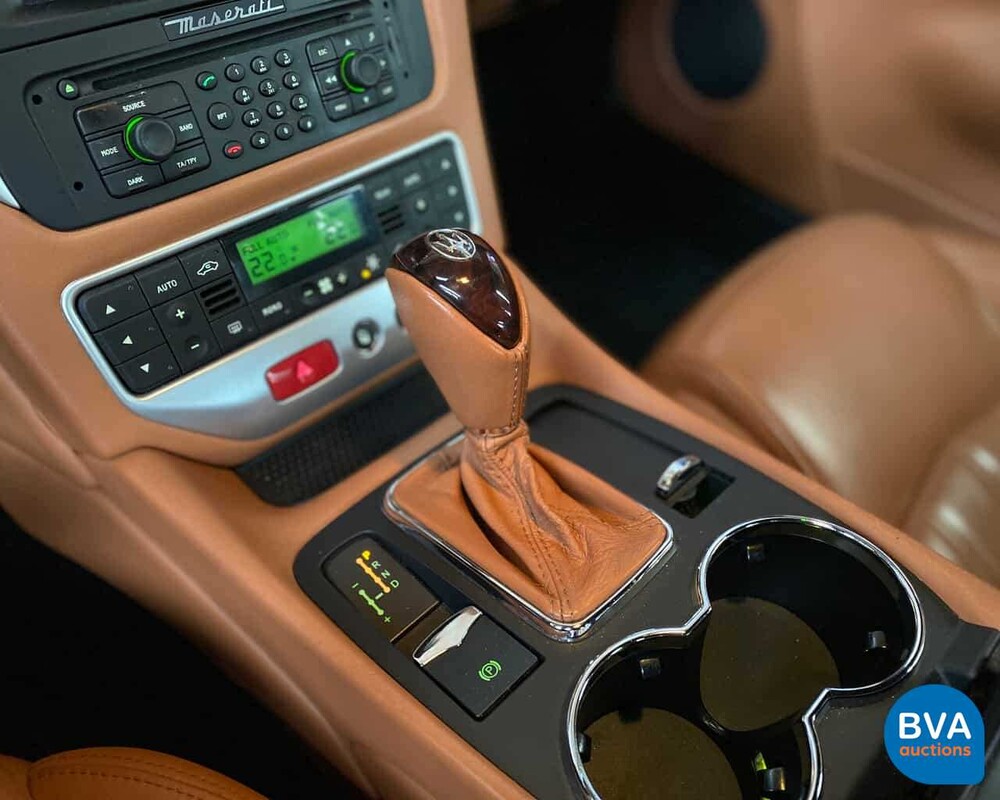 Maserati GranTurismo 4.2 V8 405pk 2008, 49-ZH-FS