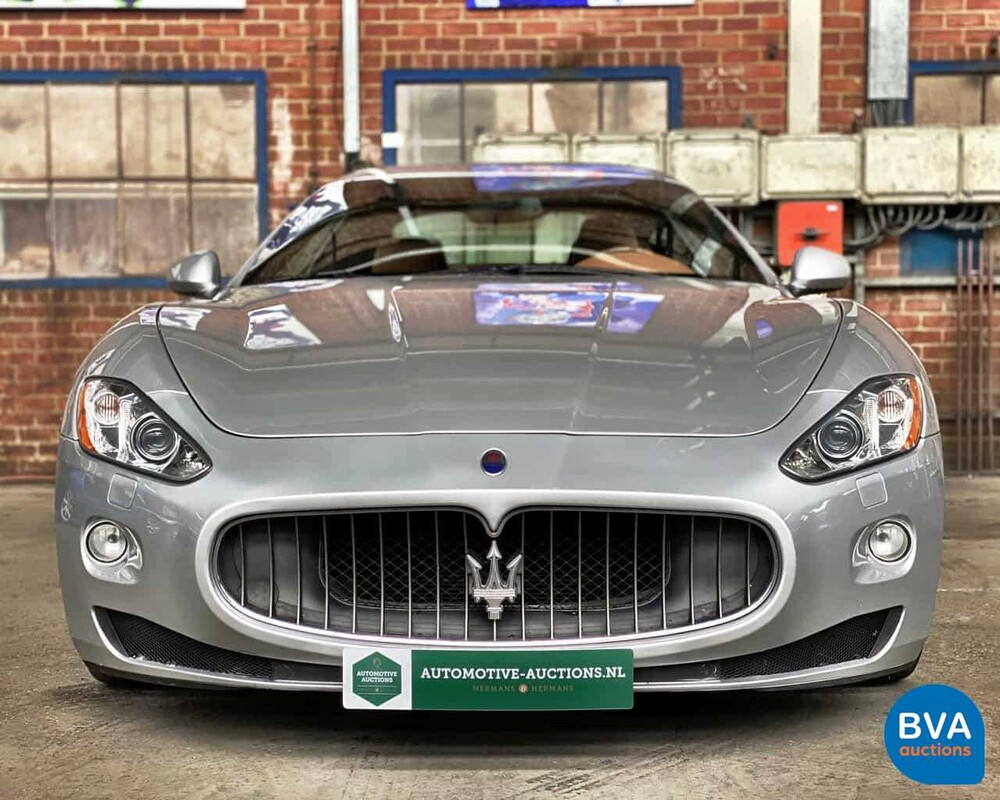 Maserati GranTurismo 4.2 V8 405pk 2008, 49-ZH-FS