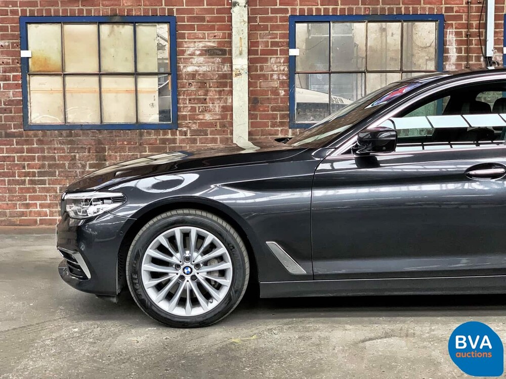BMW 530d xDrive Luxury Line 265pk 2016 5-Serie, SG-223-J