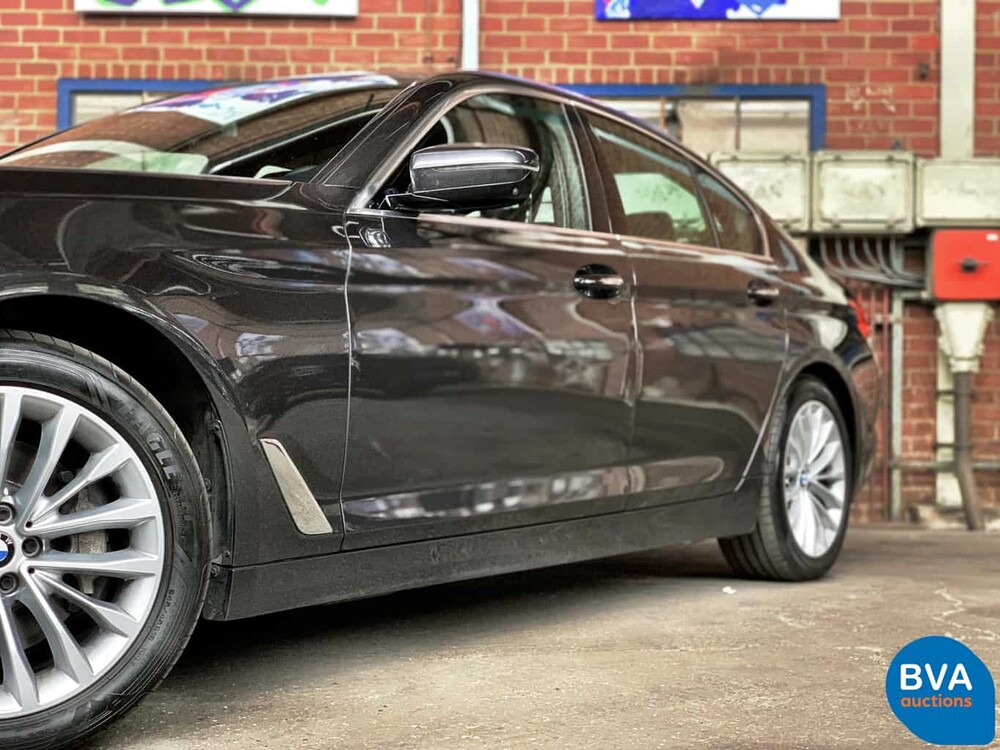 BMW 530d xDrive Luxury Line 265pk 2016 5-Serie, SG-223-J