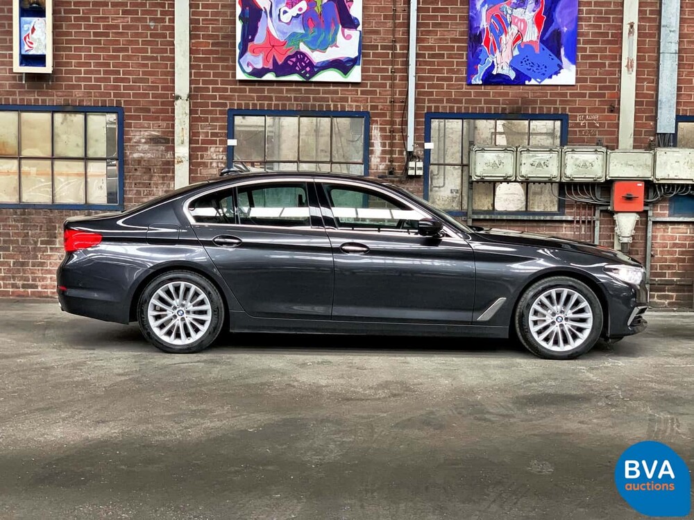 BMW 530d xDrive Luxury Line 265pk 2016 5-Serie, SG-223-J