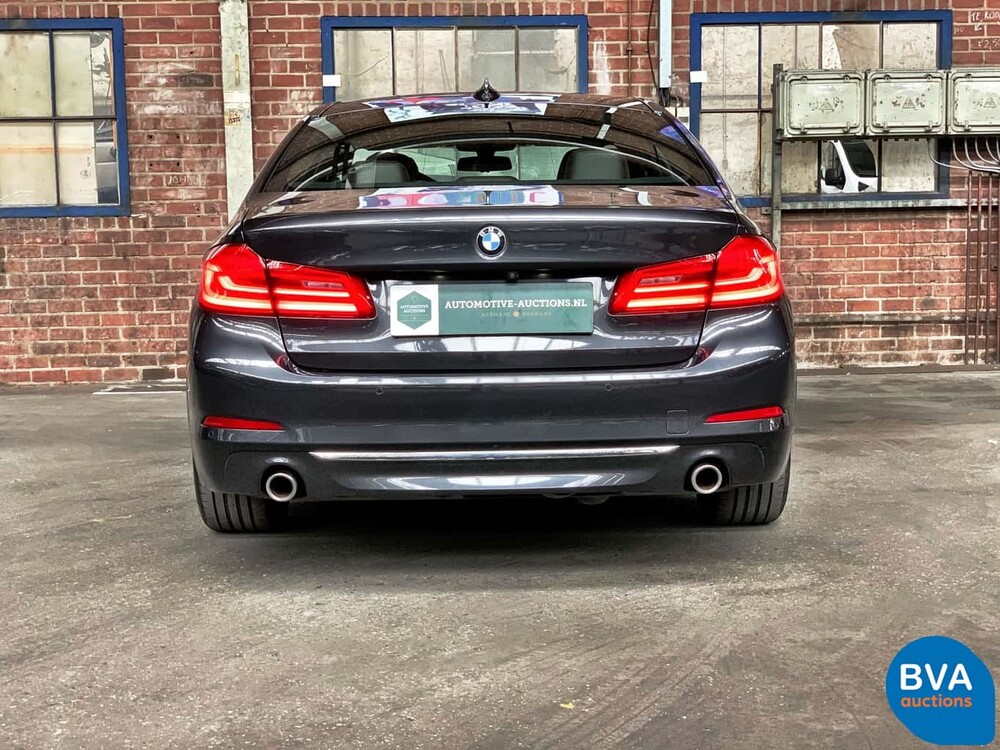 BMW 530d xDrive Luxury Line 265pk 2016 5-Serie, SG-223-J