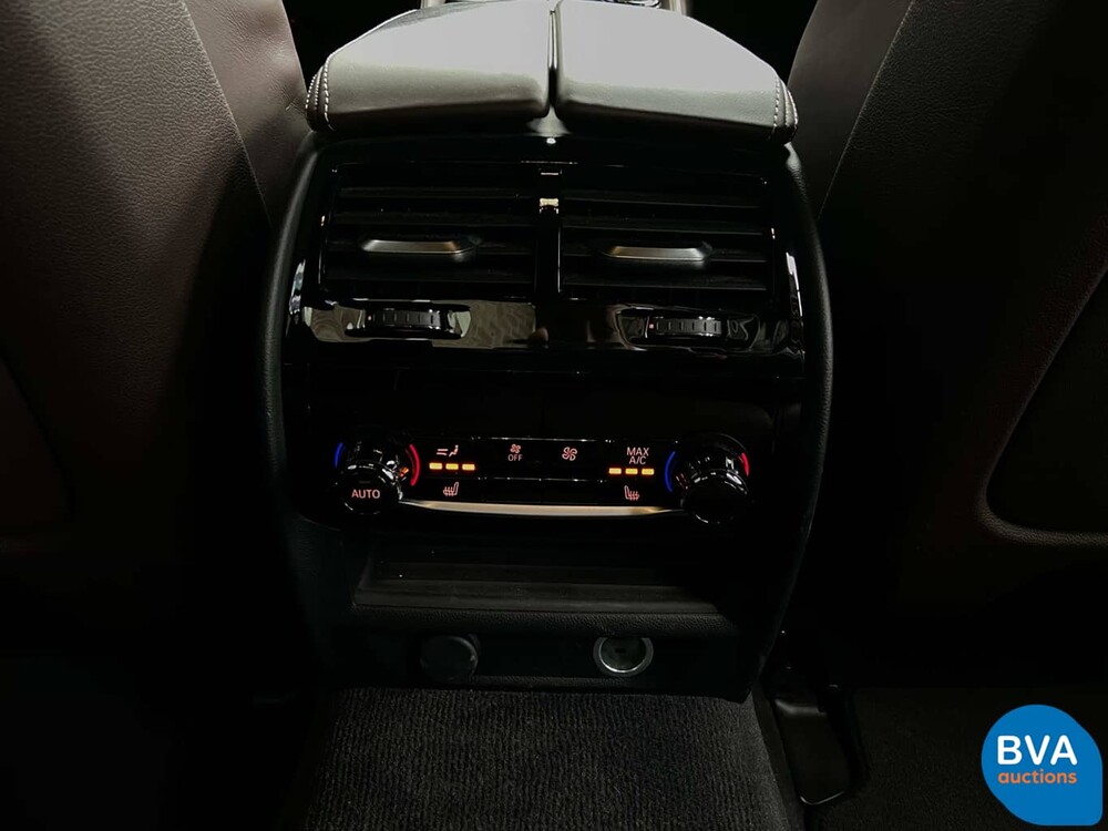 BMW 530d xDrive Luxury Line 265pk 2016 5-Serie, SG-223-J