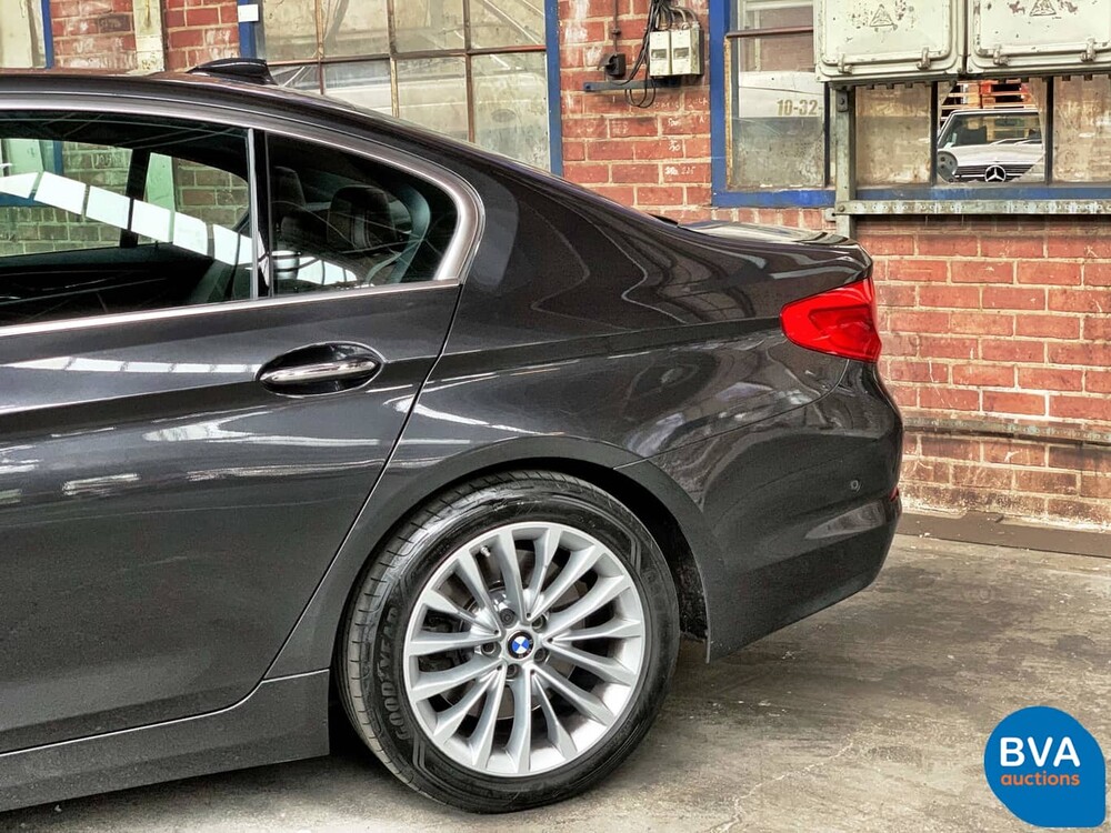 BMW 530d xDrive Luxury Line 265pk 2016 5-Serie, SG-223-J