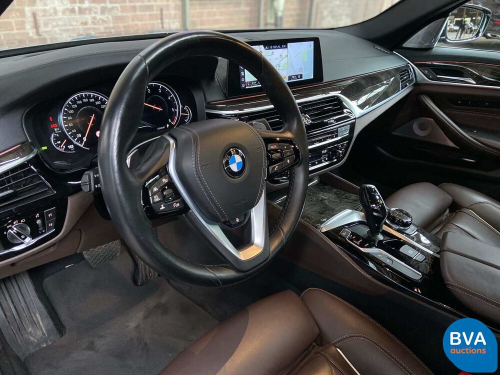 BMW 530d xDrive Luxury Line 265pk 2016 5-Serie, SG-223-J