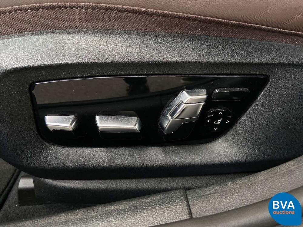 BMW 530d xDrive Luxury Line 265pk 2016 5-Serie, SG-223-J