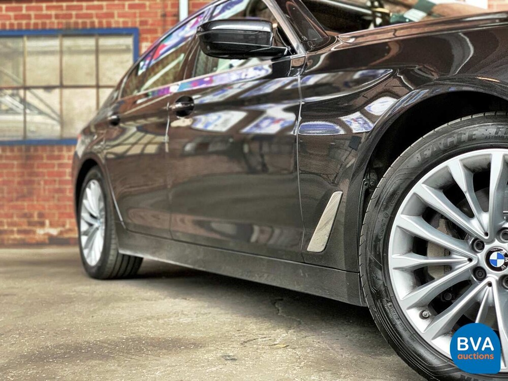 BMW 530d xDrive Luxury Line 265pk 2016 5-Serie, SG-223-J