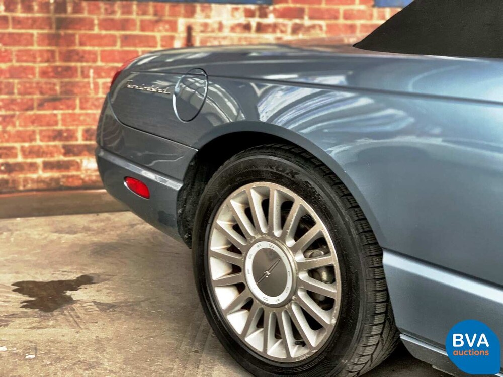 Ford Thunderbird 50th Anniversary 3.9 V8 256pk 2004, 9-XHN-66