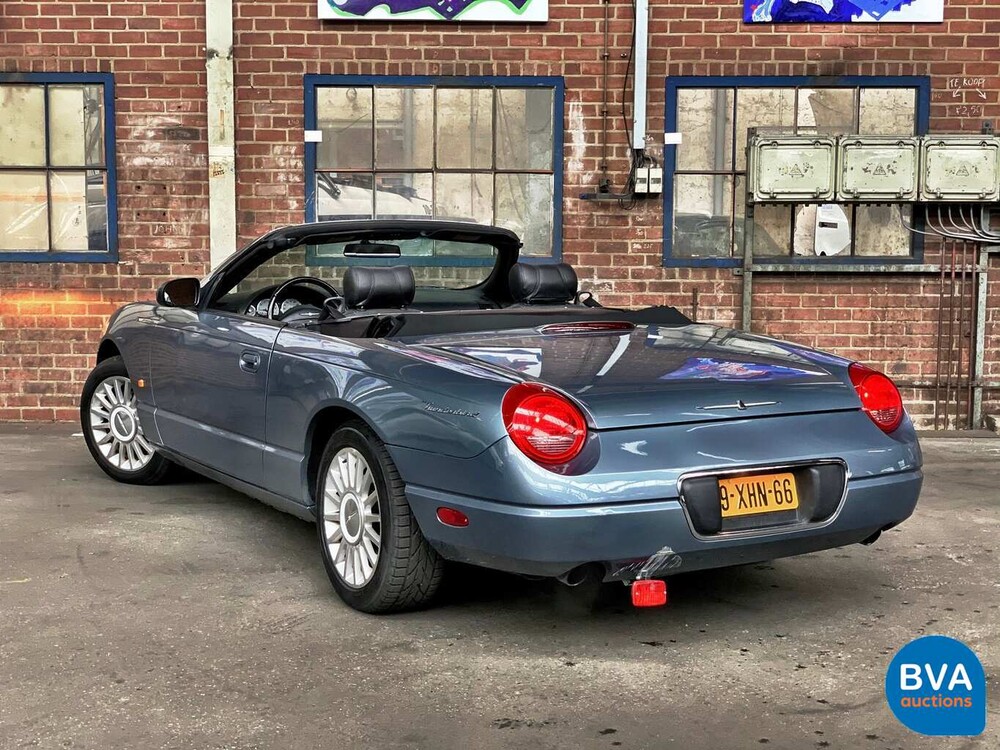 Ford Thunderbird 50th Anniversary 3.9 V8 256pk 2004, 9-XHN-66