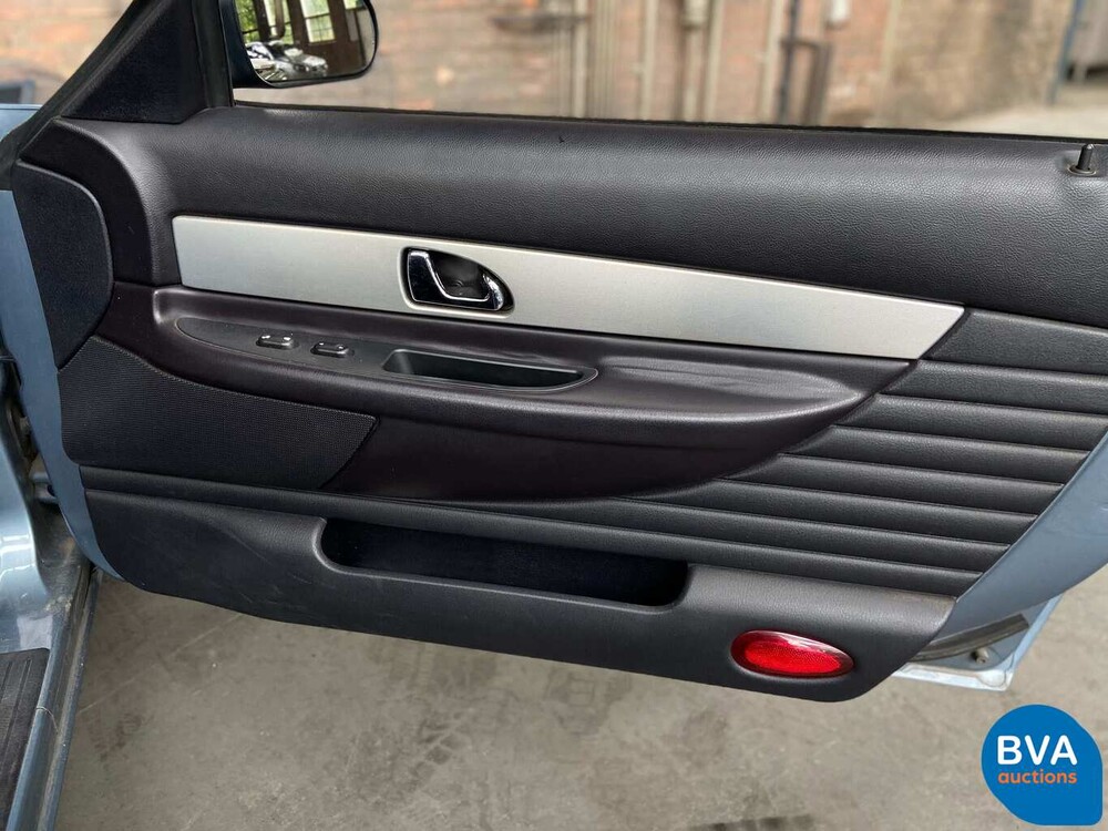 Ford Thunderbird 50th Anniversary 3.9 V8 256pk 2004, 9-XHN-66