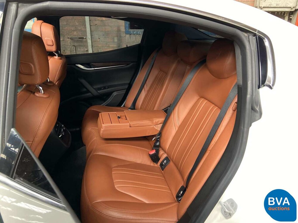 Maserati Ghibli 3.0 S Q4 410pk 2014, G-564-RZ