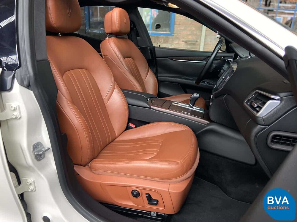 Maserati Ghibli 3.0 S Q4 410pk 2014, G-564-RZ