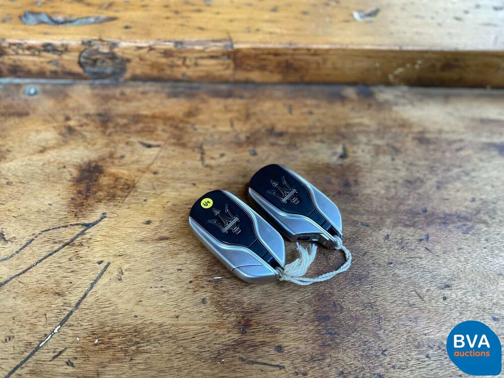 Maserati Ghibli 3.0 S Q4 410pk 2014, G-564-RZ