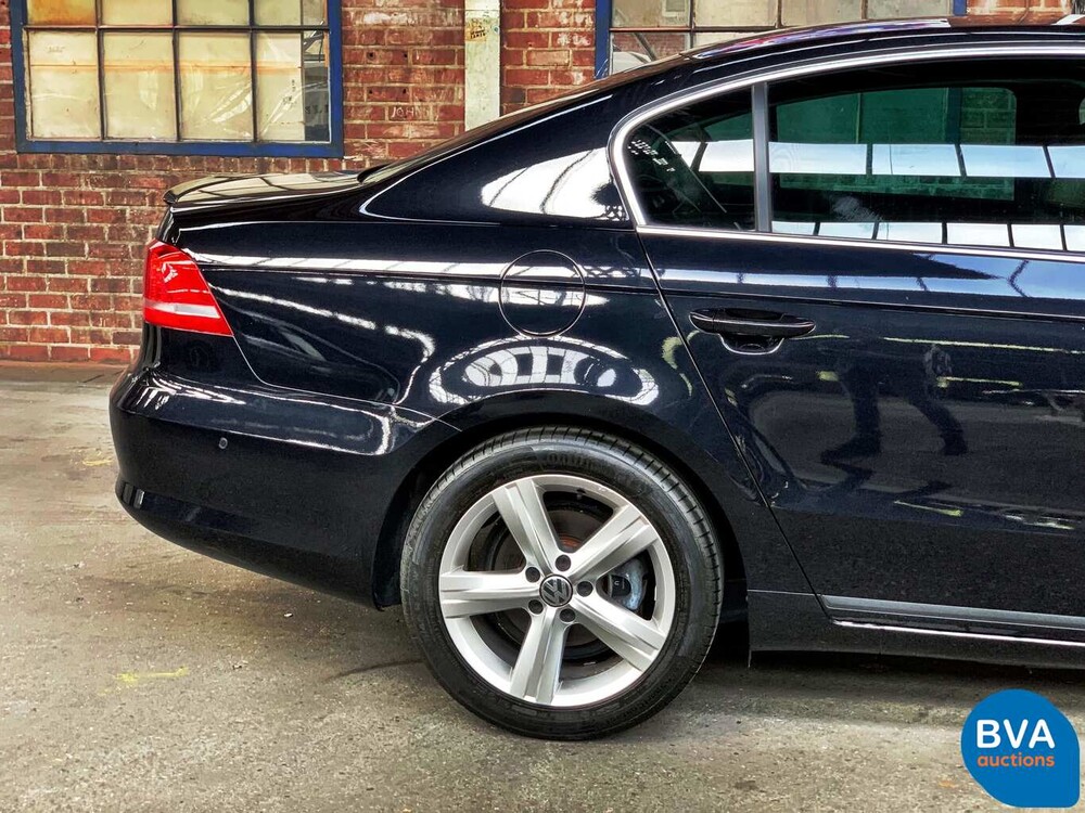 Volkswagen Passat 1.6 TDI BlueMotion Executive Edition 105pk 2014, 6-XHD-60