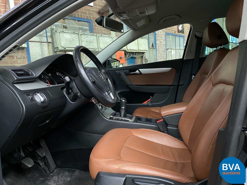Volkswagen Passat 1.6 TDI BlueMotion Executive Edition 105pk 2014, 6-XHD-60
