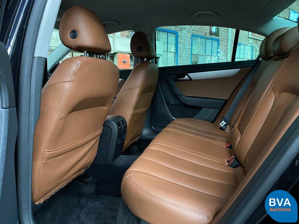 Volkswagen Passat 1.6 TDI BlueMotion Executive Edition 105pk 2014, 6-XHD-60