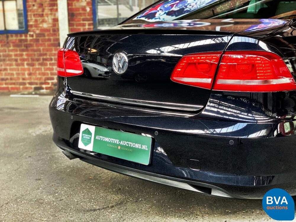 Volkswagen Passat 1.6 TDI BlueMotion Executive Edition 105pk 2014, 6-XHD-60