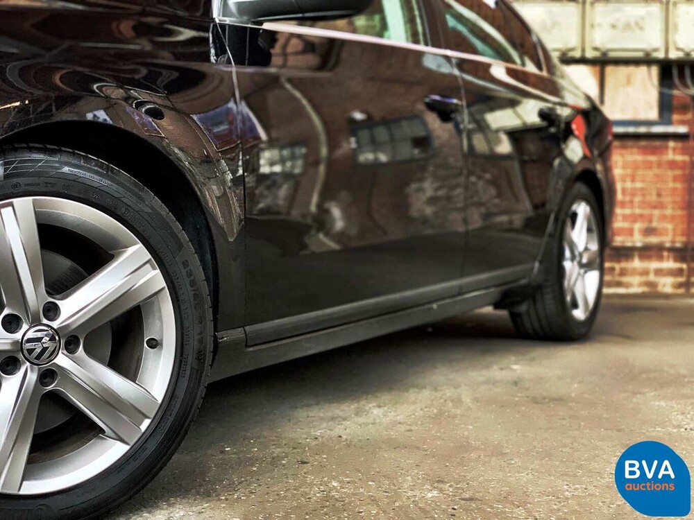 Volkswagen Passat 1.6 TDI BlueMotion Executive Edition 105pk 2014, 6-XHD-60