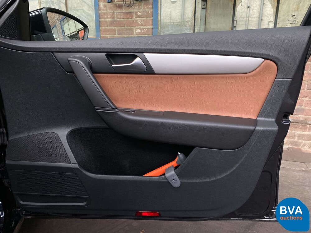 Volkswagen Passat 1.6 TDI BlueMotion Executive Edition 105pk 2014, 6-XHD-60