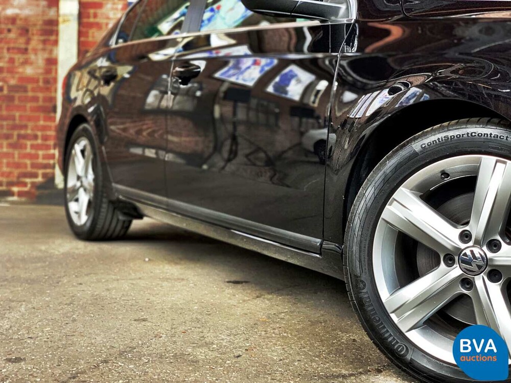 Volkswagen Passat 1.6 TDI BlueMotion Executive Edition 105pk 2014, 6-XHD-60