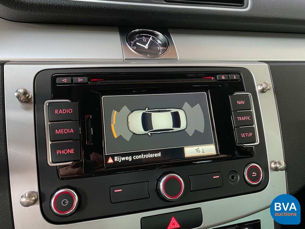 Volkswagen Passat 1.6 TDI BlueMotion Executive Edition 105pk 2014, 6-XHD-60