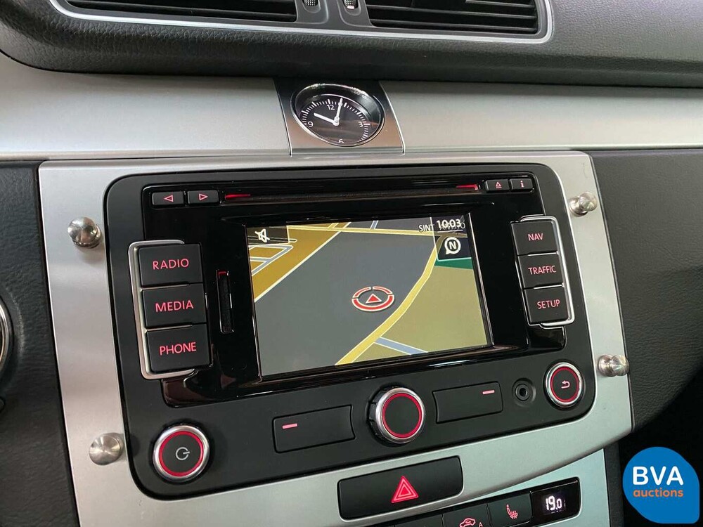 Volkswagen Passat 1.6 TDI BlueMotion Executive Edition 105pk 2014, 6-XHD-60