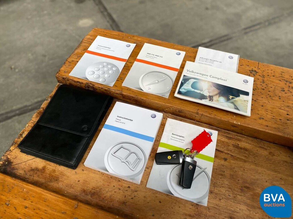 Volkswagen Passat 1.6 TDI BlueMotion Executive Edition 105pk 2014, 6-XHD-60