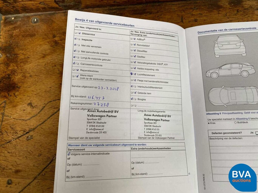 Volkswagen Passat 1.6 TDI BlueMotion Executive Edition 105pk 2014, 6-XHD-60