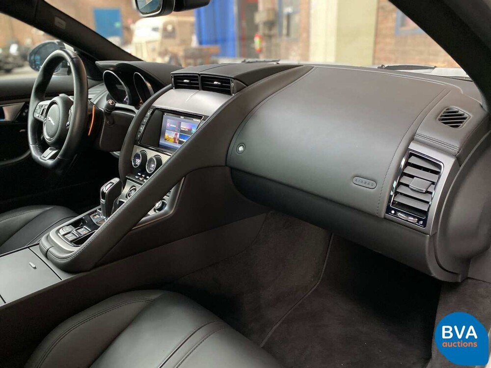 Jaguar F-Type 3.0 V6 Coupé 340pk 2017, PD-713-N