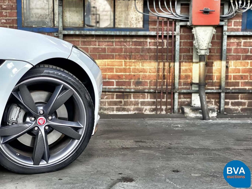 Jaguar F-Type 3.0 V6 Coupé 340pk 2017, PD-713-N