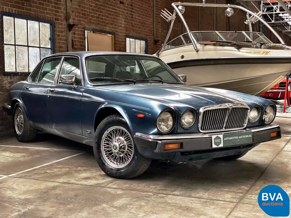 Jaguar XJ12 5.3 V12 HE 295pk 1983, 38-HK-PT
