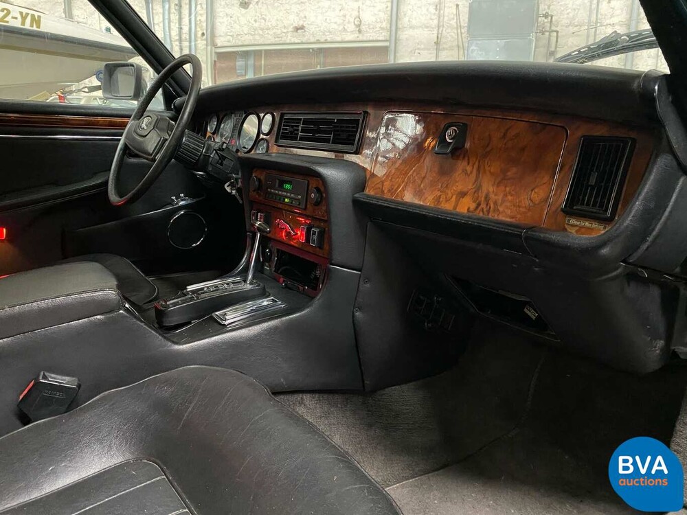 Jaguar XJ12 5.3 V12 HE 295pk 1983, 38-HK-PT