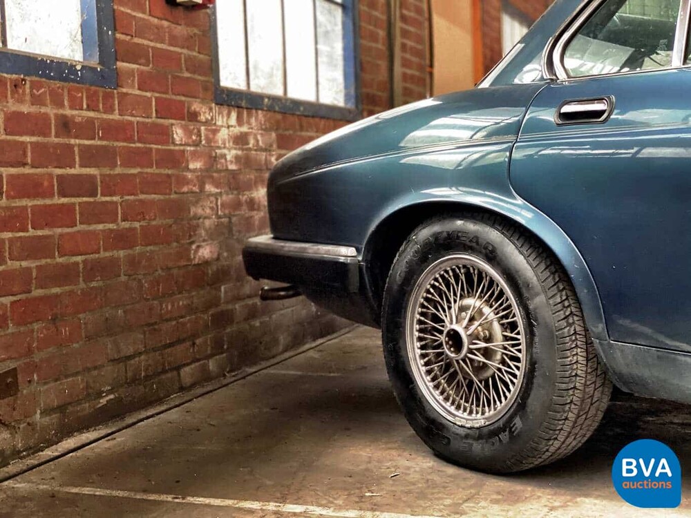 Jaguar XJ12 5.3 V12 HE 295pk 1983, 38-HK-PT