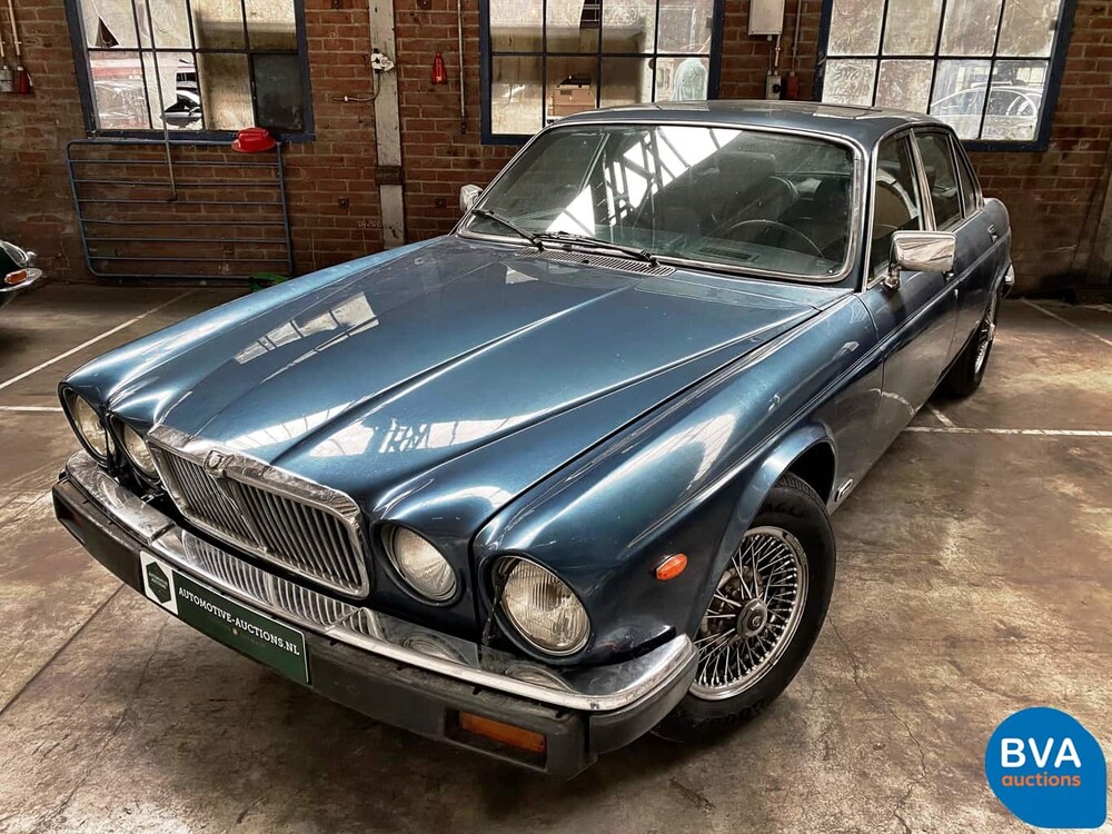 Jaguar XJ12 5.3 V12 HE 295pk 1983, 38-HK-PT
