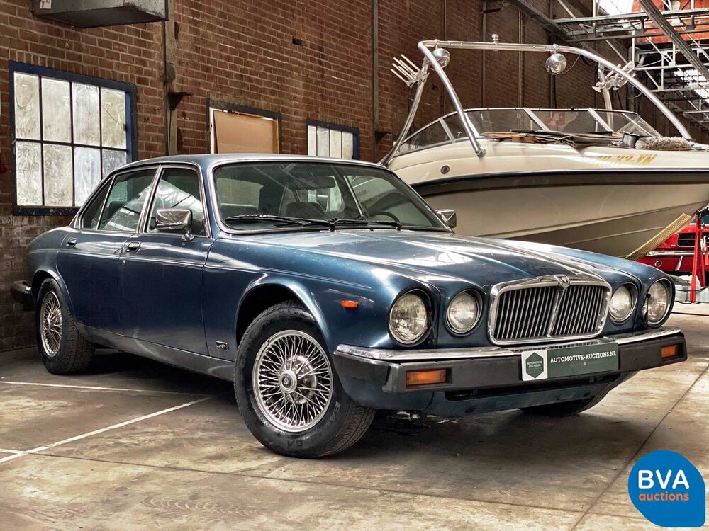 Jaguar XJ12 5.3 V12 HE 295pk 1983, 38-HK-PT