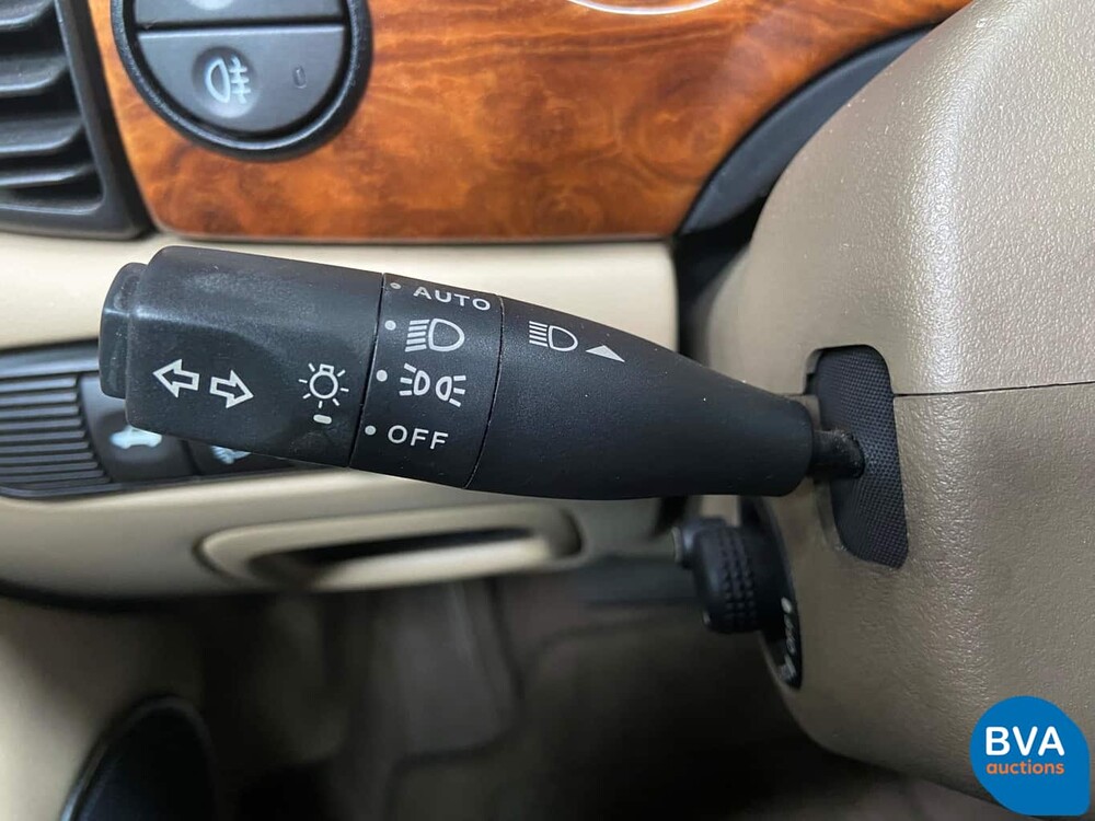 Jaguar XJ8 3.2 V8 237 PS X308 2000.