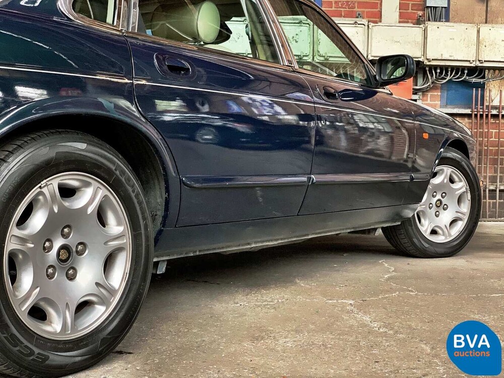 Jaguar XJ8 3.2 V8 237 PS X308 2000.