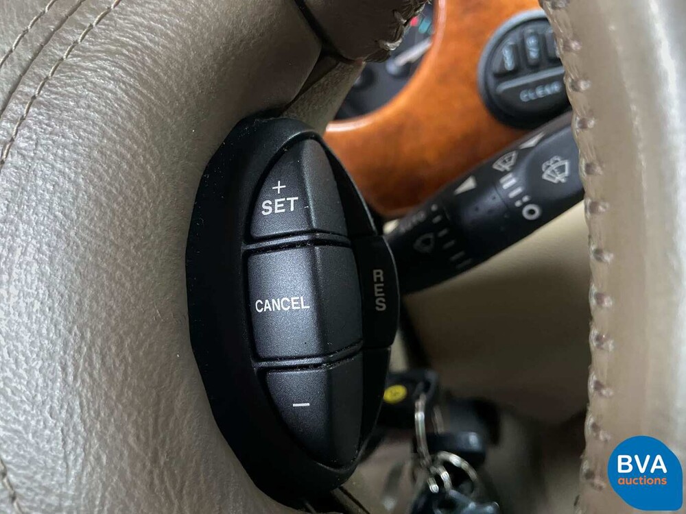 Jaguar XJ8 3.2 V8 237 PS X308 2000.