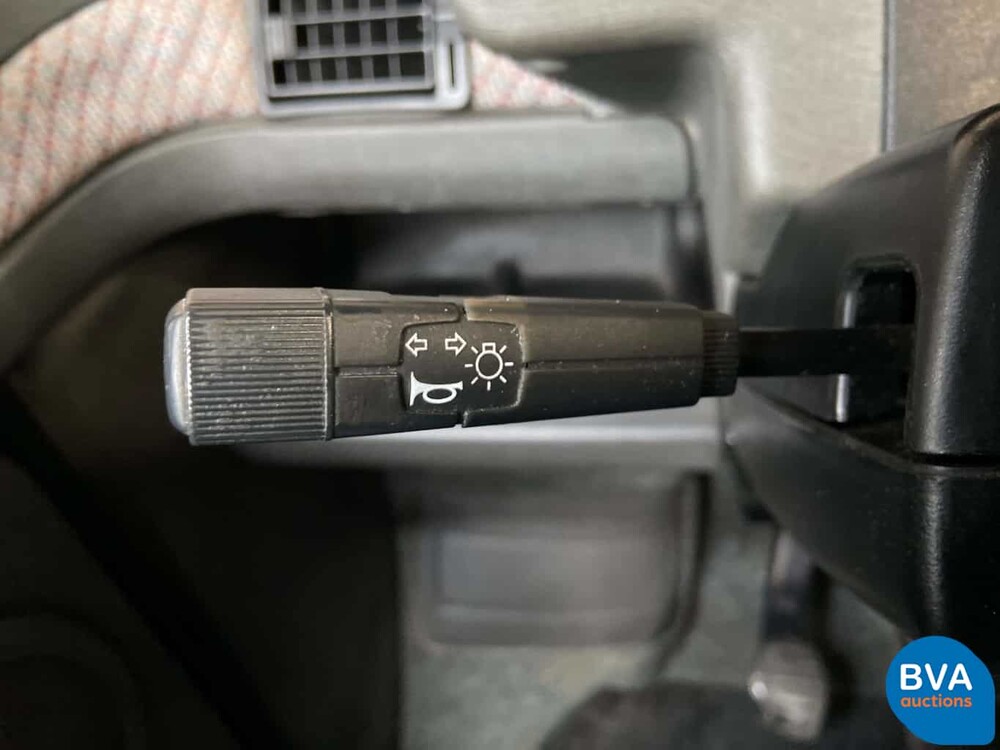 Renault Espace 2.0 J11 Phase I J11 107pk 1986, 82-RGL-3