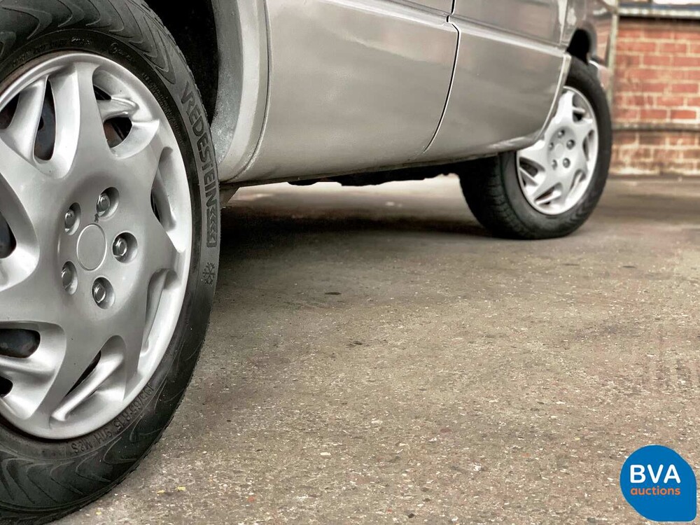 Renault Espace 2.0 J11 Phase I J11 107pk 1986, 82-RGL-3