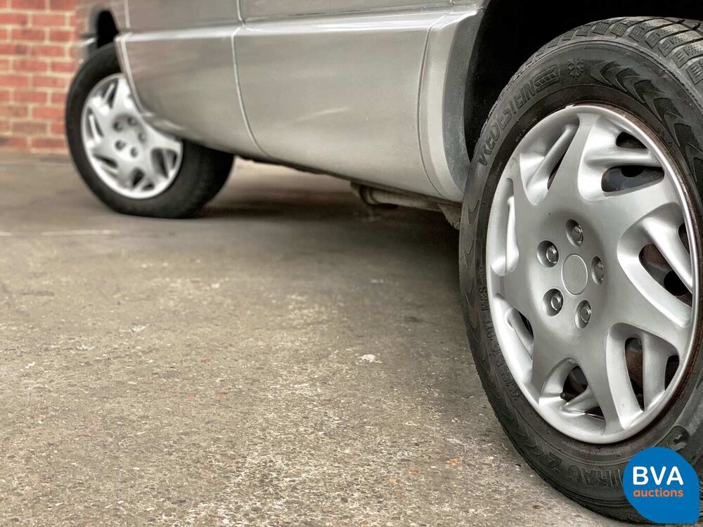 Renault Espace 2.0 J11 Phase I J11 107pk 1986, 82-RGL-3