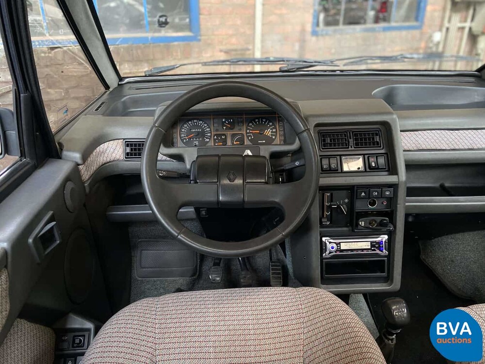 Renault Espace 2.0 J11 Phase I J11 107pk 1986, 82-RGL-3