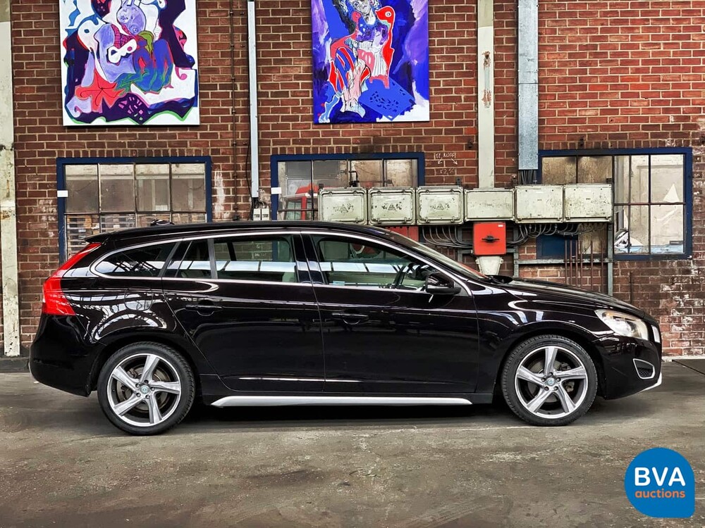 Volvo V60 2.0 D3 5-Cilinder Momentum 163pk 2011