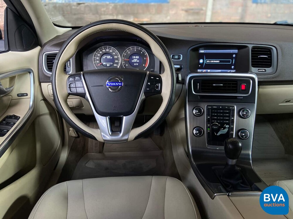 Volvo V60 2.0 D3 5-Cilinder Momentum 163pk 2011