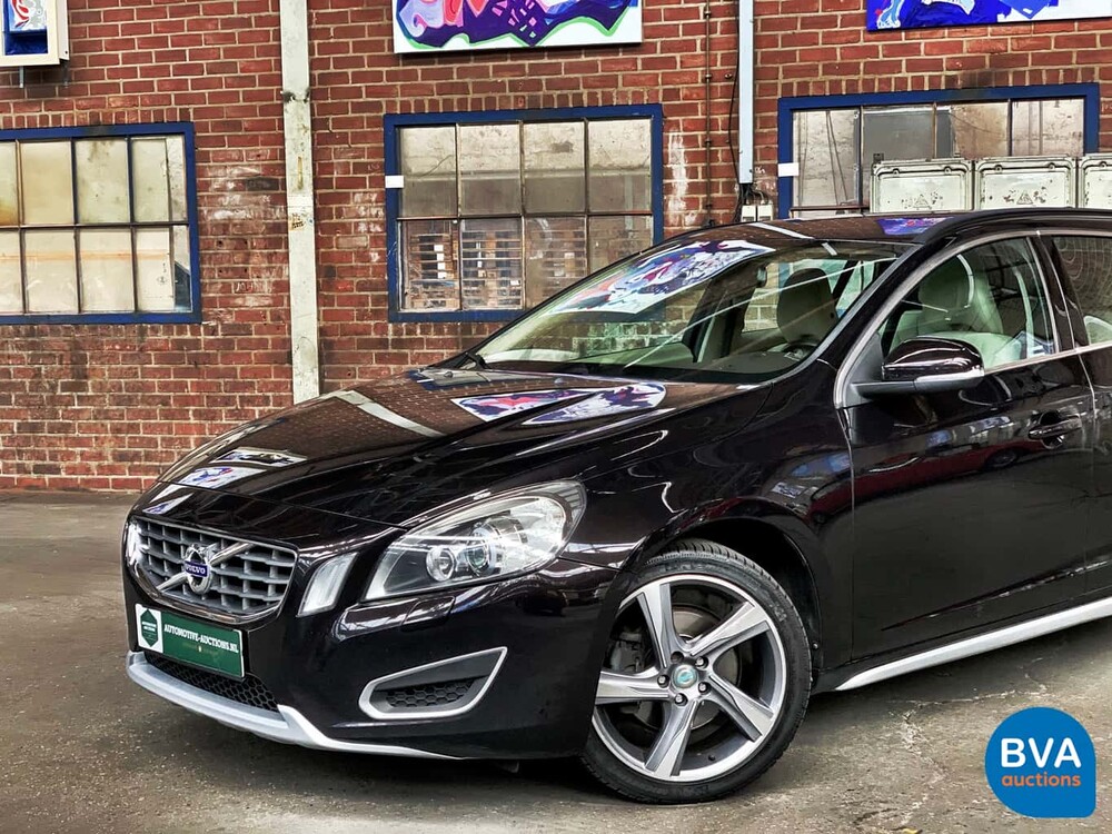 Volvo V60 2.0 D3 5-Cilinder Momentum 163pk 2011