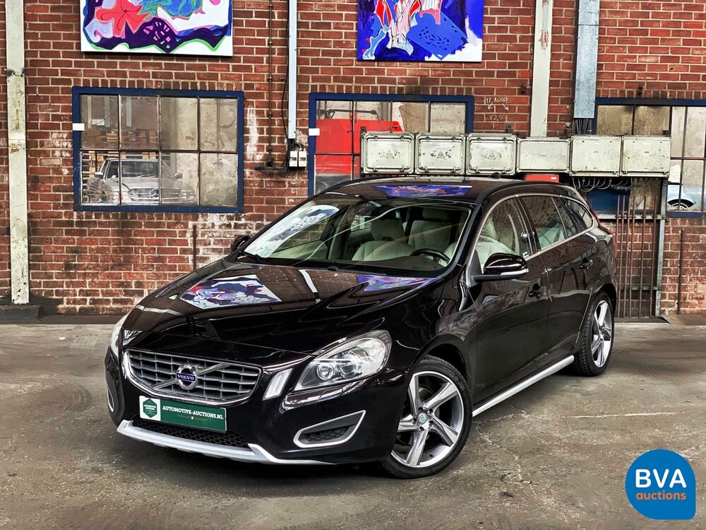 Volvo V60 2.0 D3 5-Cilinder Momentum 163pk 2011