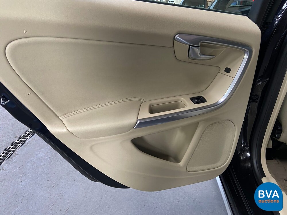 Volvo V60 2.0 D3 5-Cilinder Momentum 163pk 2011