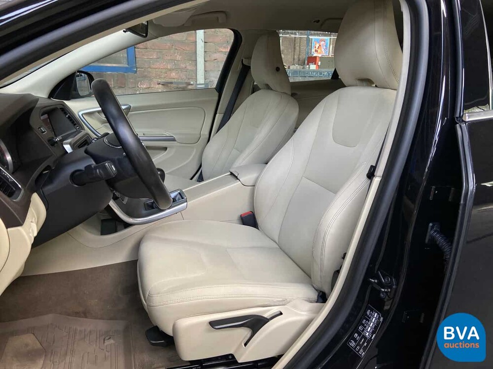 Volvo V60 2.0 D3 5-Cilinder Momentum 163pk 2011