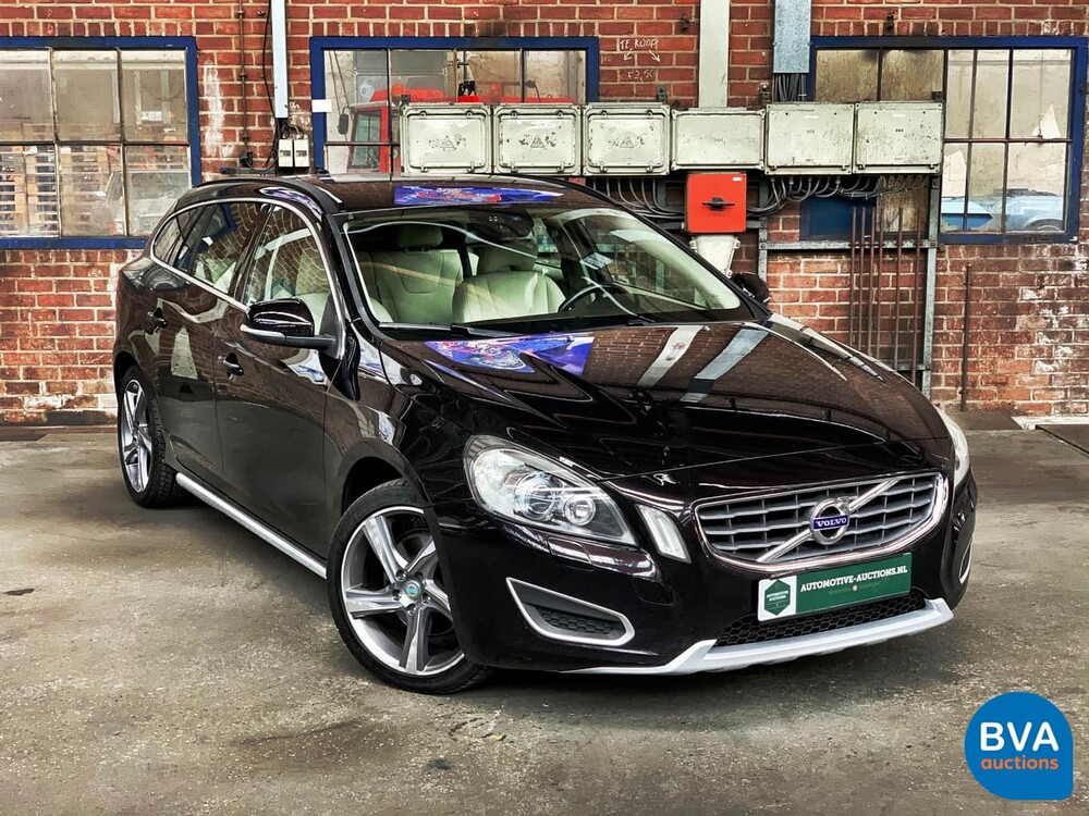 Volvo V60 2.0 D3 5-Cilinder Momentum 163pk 2011