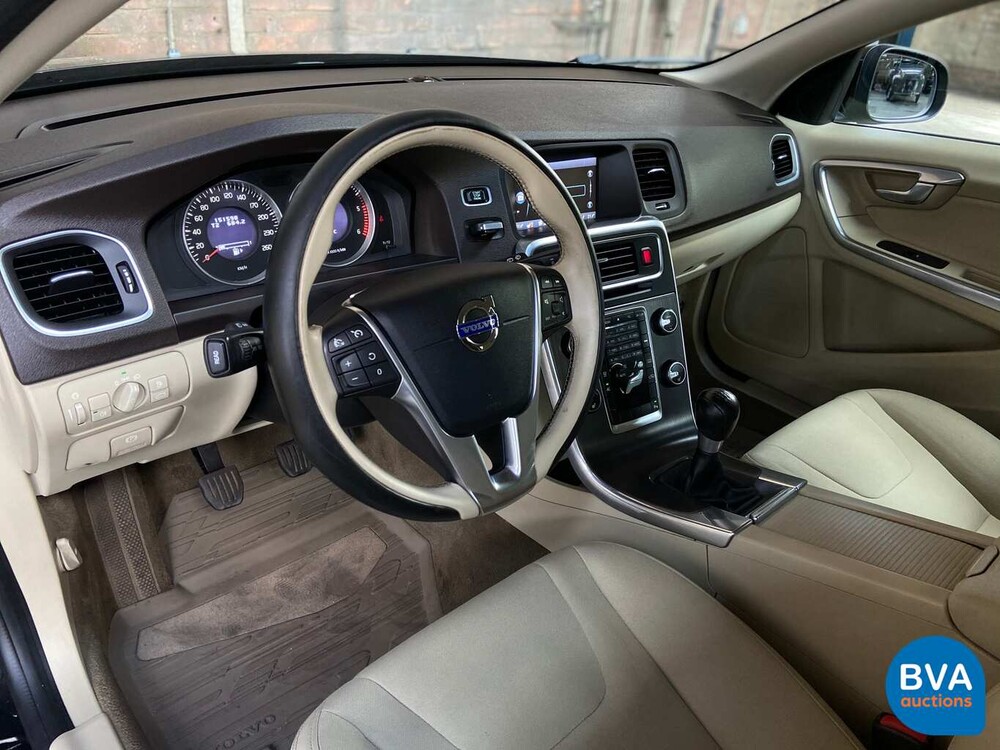 Volvo V60 2.0 D3 5-Cilinder Momentum 163pk 2011